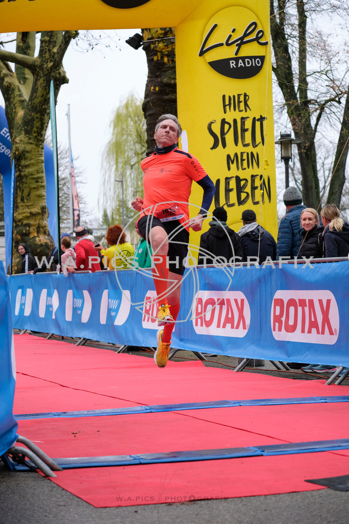 ..... | AUSTRIA, Wels, 30.03.25, ALOHA Wels Halbmarathon, Image Shows: , Foto: Wapics/RING M.