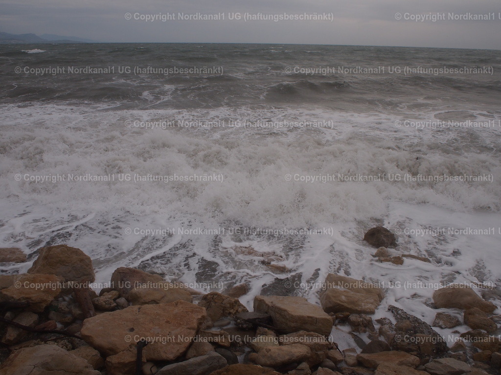 PA231988 | photograph1 - Realisiert mit Pictrs.com