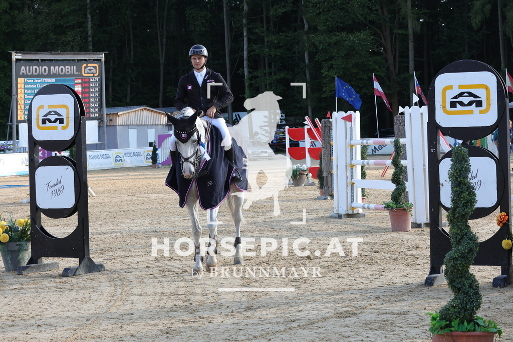 0P6A8361 | Willkommen bei Brunnmayr - Design & Fotografie – Ihrem Spezialisten für Reitturniere und Pferdeveranstaltungen in Oberösterreich, Salzburg und Bayern! Seit über 17 Jahren sind wir leidenschaftlich dabei.