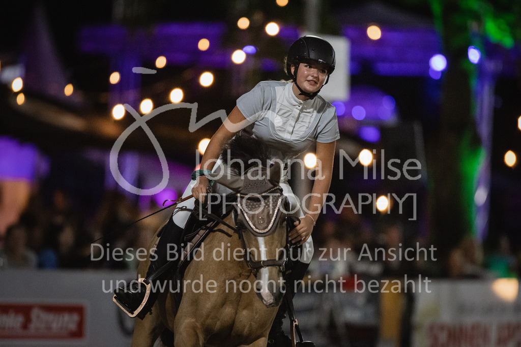 230824_Delbrueck_Mannschaft-497 | Deine schönsten Turniermomente als professionelle Fotos! Entdecke hochwertige Pferdesport-Fotografie im Online-Shop. Jetzt Fotos finden & bestellen!