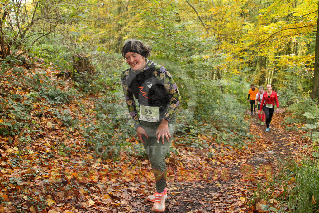 251026_1251_EV4_5961 | Sportfotografie im Rhein-Sieg Kreis, Köln, Bonn, NRW, Rheinland Pfalz, Hessen, etc. Unser Tätigkeitsfeld umfasst den Laufsport vom Volkslauf über den Marathon, Duathlon, Triathon bis zum Ultralauf wie Kölnpfad Ultra oder Schindertrail.