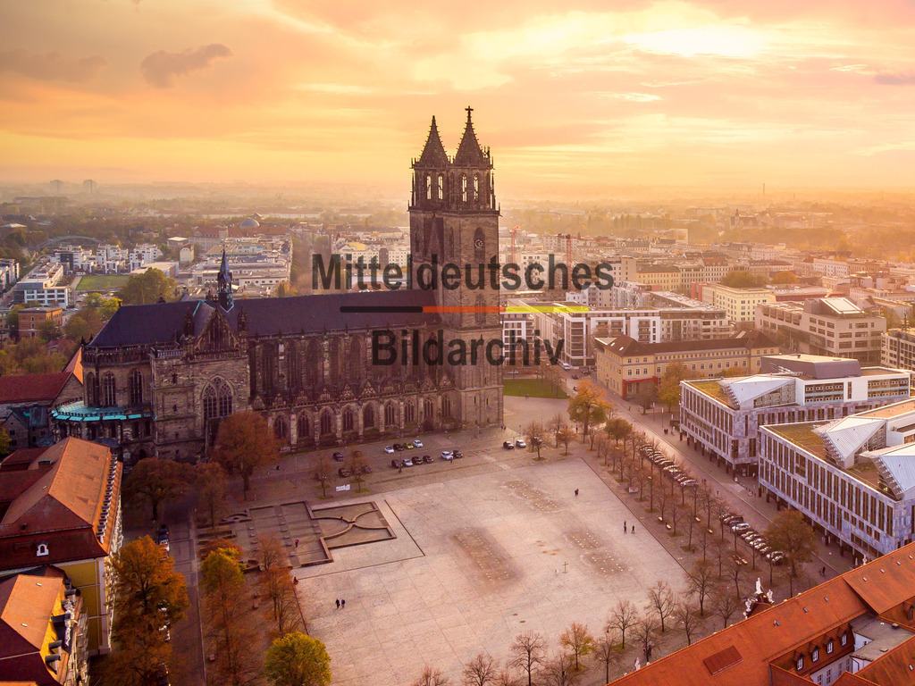 Magdeburg Dom orange-2 | Magdeburg Domplatz Luftbild orange LR - Realisiert mit Pictrs.com