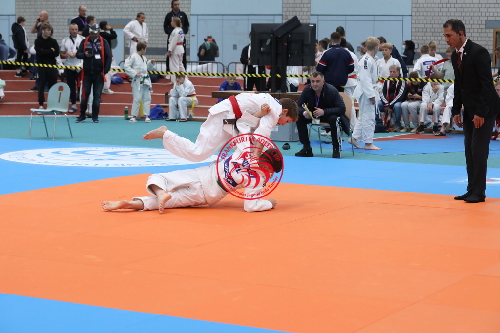 1J7A2452 | Fotos vom Adler Cup - Pictures from Adler Cup

Hier findet Ihr alle Eindrücke und großen Momente der Adler Cup Wochenenden. Here you will find all impressions and great moments of the Adler Cup weekends. - Realisiert mit Pictrs.com