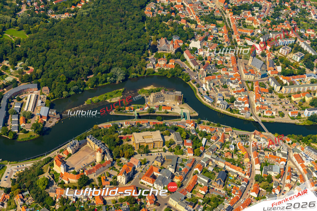 Saale Insel Bernburg Bild- Das Luftbild wurde 2025 vom UL-Flugzeug heraus erstellt ( keine Drohne bzw. Drohnenaufnahme ) - Hochauflösende Luftaufnahme -Nicht vergleichbar mit Google Maps oder Satelittenbilder- Die Geschenkidee !Mit Lizenz und Bildrechte bestellbar - CC