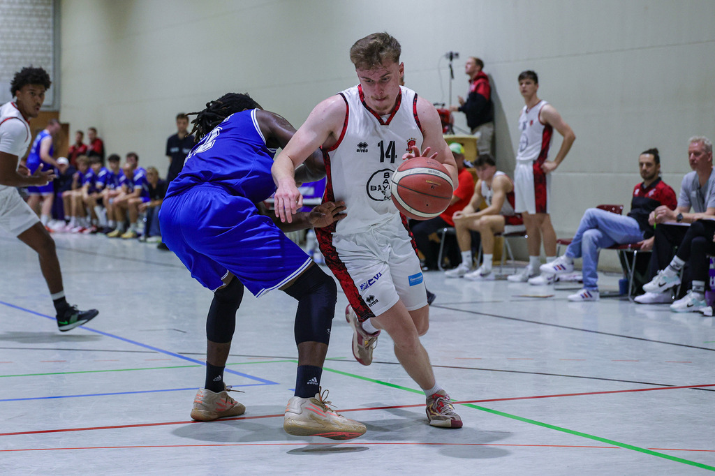 Regio BAYER GIANTS vs NEW Elephants Grevenbroich-23 | Fotos von Basketballspielen aus dem Raum NRW fotografiert von Gero Mueller-Laschet und Daniel Schaefer - Realisiert mit Pictrs.com