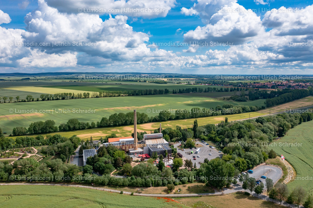 10049-51559 - Glasmanufaktur Derenburg | Stockfoto und Bilderpool mit Bildmaterial aus Deutschland, dem Harz, Halberstadt, Quedlinburg, Wernigerode und weltweit. Qualitativ hochwertige und professionelle Fotos anschauen und kaufen. - Realisiert mit Pictrs.com