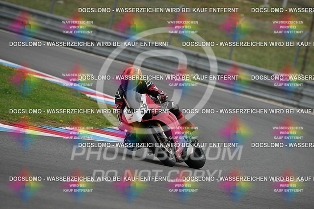 2025_07_26_PBK_25066 | Sportfotografie; SlowMotion; Video; Rennstrecke; Hafeneger; RSE; Speer; Trackday; Motorsportarena; Hockenheimring; Brno; Most; Barcelona; Valencia, Benny; Kaetzmer;