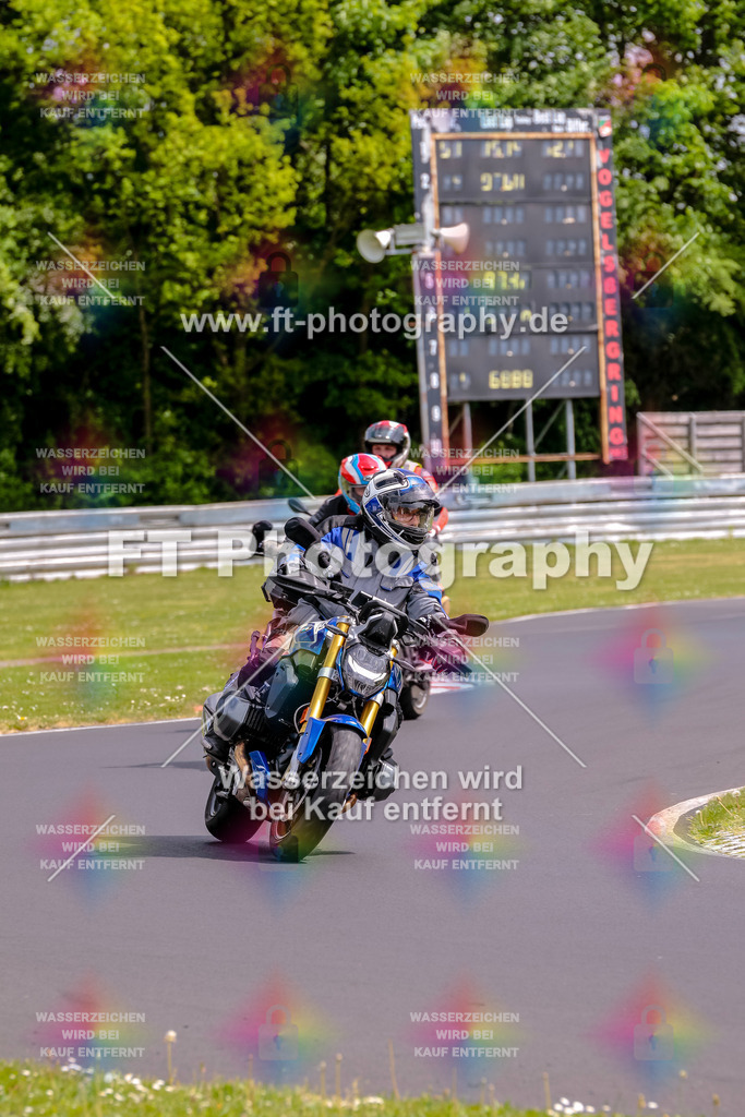 MotoTeamVBK-21041 | Hier findet Ihr Bilder von Touristenfahrten auf der Nürburgring Nordschleife oder von anderen Veranstaltungen die ich besucht habe. Viel Spass beim Durch Schauen 