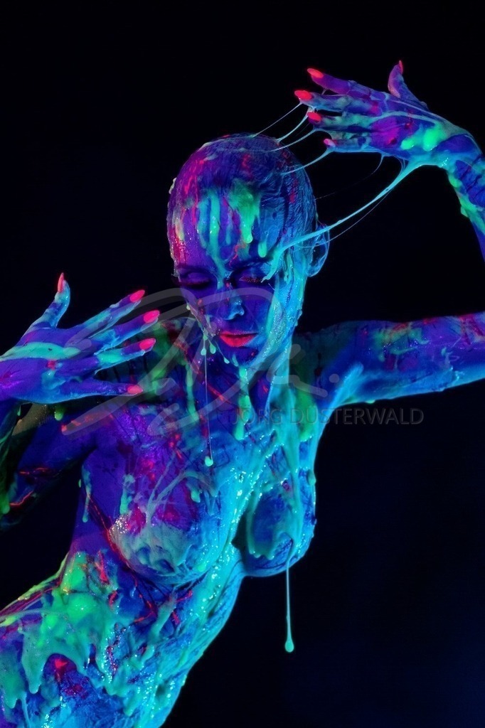 BodyArt_SLIMEONE_2628 | #018 | Modell: MryStar | Foto: Alexander Große-Strangmann  - Realisiert mit Pictrs.com