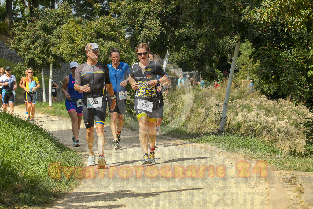 250824_1335_EX1_2916 | Sportfotografie im Rhein-Sieg Kreis, Köln, Bonn, NRW, Rheinland Pfalz, Hessen, etc. Unser Tätigkeitsfeld umfasst den Laufsport vom Volkslauf über den Marathon, Duathlon, Triathon bis zum Ultralauf wie Kölnpfad Ultra oder Schindertrail.
