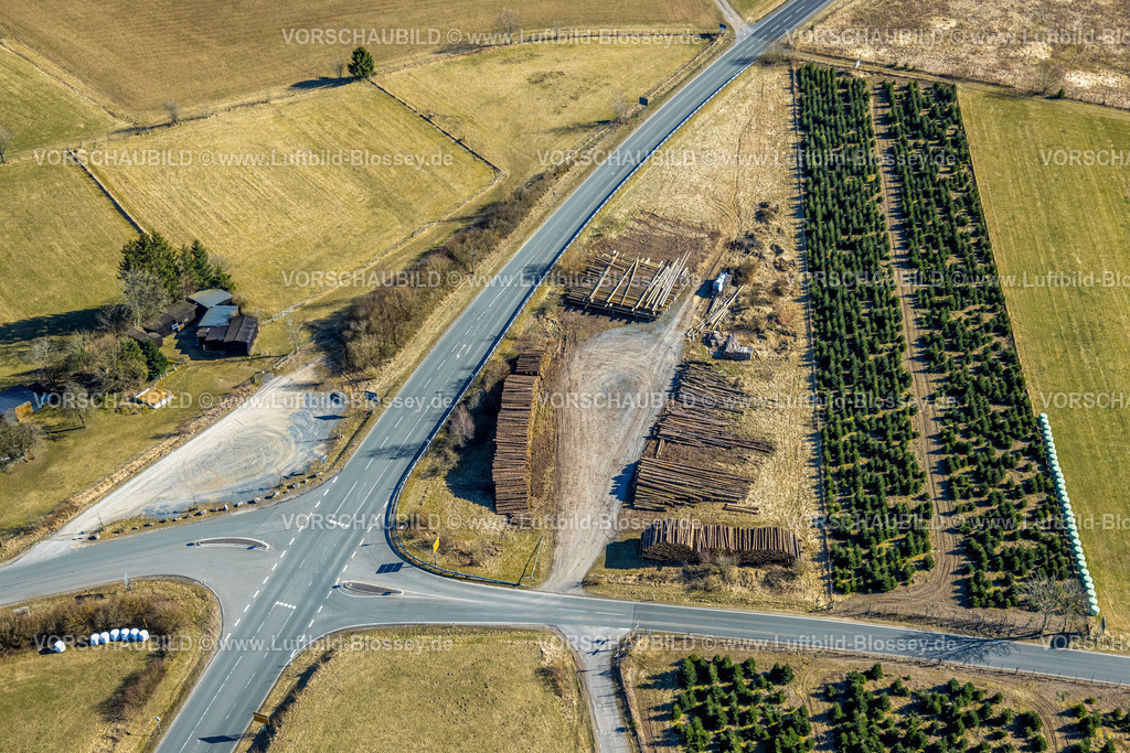 Kirchhundem250308499Brachthausen | Luftbild, Holzlagerplatz an der Landesstraße L728, Brachthausen, Kirchhundem, Sauerland, Nordrhein-Westfalen, Deutschland