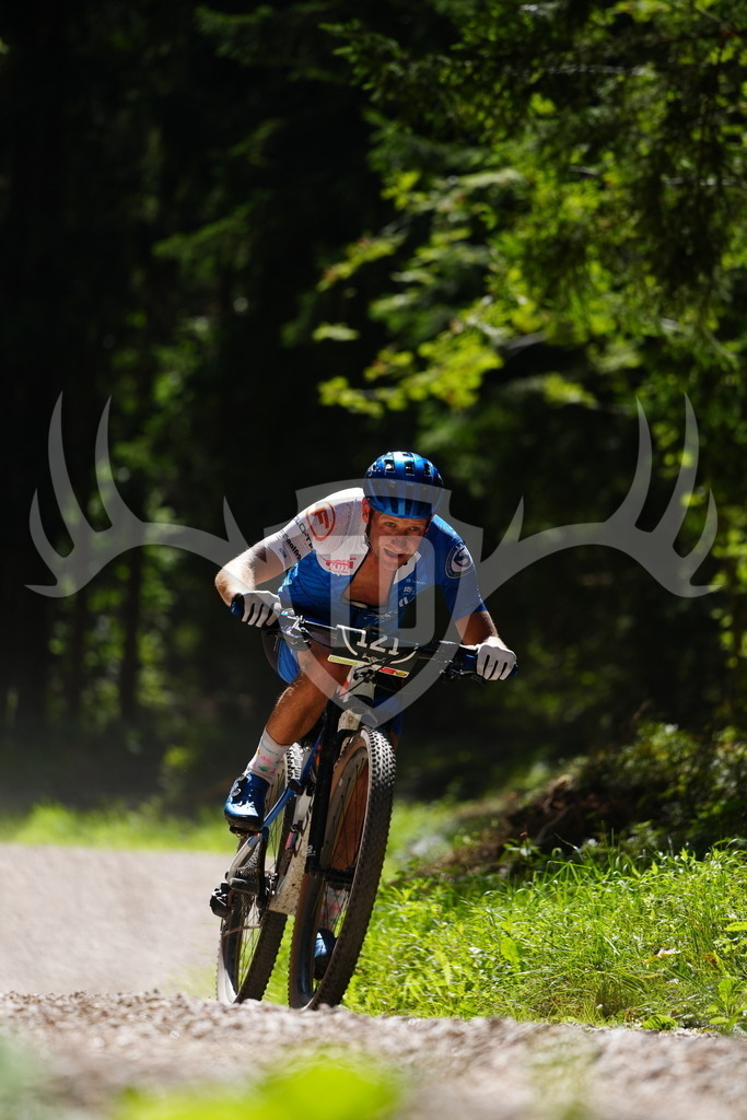 FC102276 | Fotogalerie der Treibjagd im Dunkelwald - Dein MTB Etappenrennen im Erzgebirge - Realisiert mit Pictrs.com