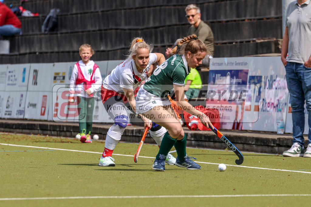 MJ_2023-04-22 - F - HTCU - TSV-8 | Carla Schrafen (Uhlenhorst Mülheim #18) & Lydia Bechthold-Haase (TSV Mannheim #4), Uhlenhorst Mülheim - TSV Mannheim am 22.4.2023 im Waldstadion, Mülheim a. d. Ruhr
