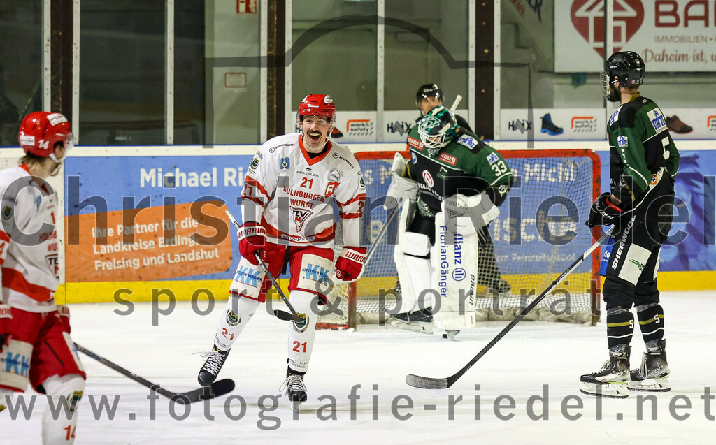 2023-03-19_120_TSV_Erding_gegen_TEV_Miesbach | Erding, Deutschland, 19.03.2023:
Eishockey, Bayernliga Playoffs 2022 / 2023, Halbfinale, TSV Erding gegen TEV Miesbach, Endergebnis: 

Felix Feuerreiter (TEV Miesbach, #21), Torwart Thomas Hingel (Erding Gladiators, #33), Florian Zimmermann (Erding Gladiators, #5)

Foto: Christian Riedel / fotografie-riedel.net