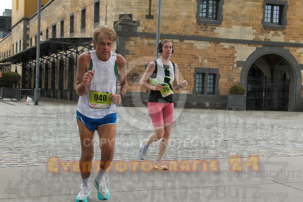 250920_1529_EV4_8942 | Sportfotografie im Rhein-Sieg Kreis, Köln, Bonn, NRW, Rheinland Pfalz, Hessen, etc. Unser Tätigkeitsfeld umfasst den Laufsport vom Volkslauf über den Marathon, Duathlon, Triathon bis zum Ultralauf wie Kölnpfad Ultra oder Schindertrail.