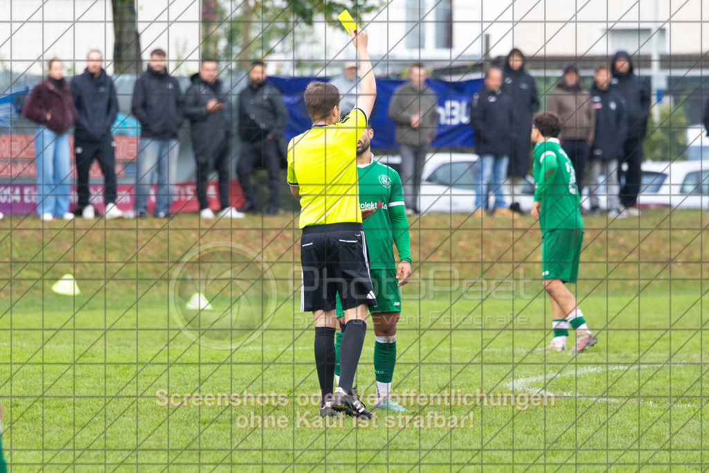 20261011_164006_0492_(c)_by_PhotoPeet | #,KSG Eislingen (grün) vs. 1.FC Donzdorf (rot), Fußball, Bezirksliga - Bezirk Neckar/Fils, 07. Spieltag, Saison 2026/2027, Rasensportplatz, Albstraße 69, 73054 Eislingen, 11.10.2026 - 15:00 Uhr,Foto: PhotoPeet / Sport- &amp; Eventfotografie / Peter Harich