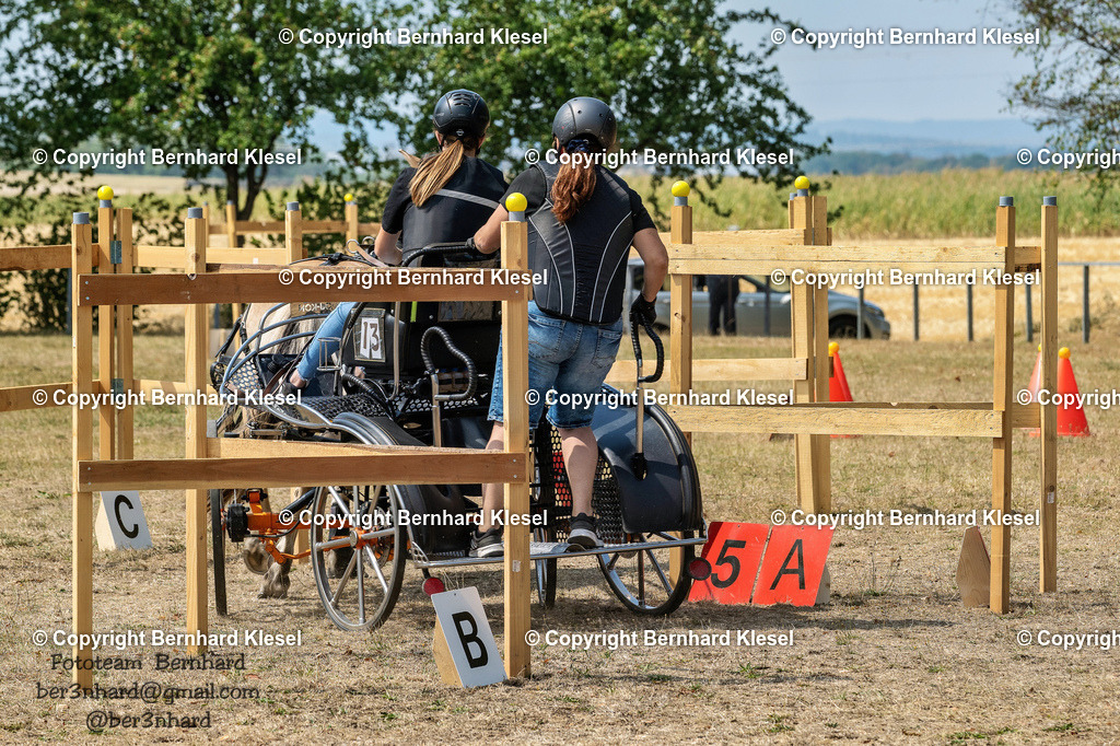 A1B07671 | foto-team-bernhard - Realisiert mit Pictrs.com