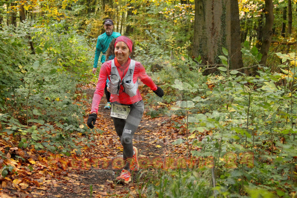 251026_1302_EV4_6391 | Sportfotografie im Rhein-Sieg Kreis, Köln, Bonn, NRW, Rheinland Pfalz, Hessen, etc. Unser Tätigkeitsfeld umfasst den Laufsport vom Volkslauf über den Marathon, Duathlon, Triathon bis zum Ultralauf wie Kölnpfad Ultra oder Schindertrail.