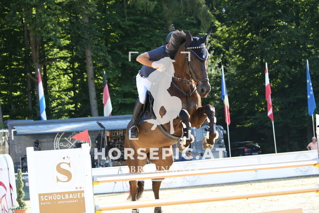 DL2Q5365 | Willkommen bei Brunnmayr - Design & Fotografie – Ihrem Spezialisten für Reitturniere und Pferdeveranstaltungen in Oberösterreich, Salzburg und Bayern! Seit über 17 Jahren sind wir leidenschaftlich dabei.