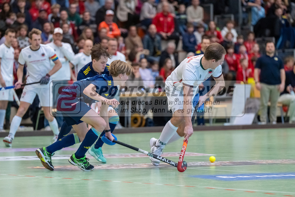 HK_20250118_101797 | 1/4 Finale 1. Bundesliga Halle Herren Crefelder HTC - Zehlendorfer Wespen am 18.1.2025 Halle Glockenspitz, Krefeld , Linus Michler ( Crefelder HTC #7 )