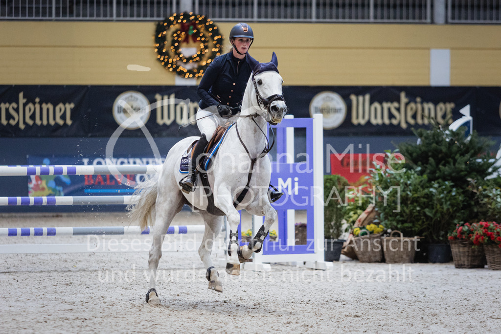 221217_Warstein_Stil-M-284 | Deine schönsten Turniermomente als professionelle Fotos! Entdecke hochwertige Pferdesport-Fotografie im Online-Shop. Jetzt Fotos finden & bestellen!