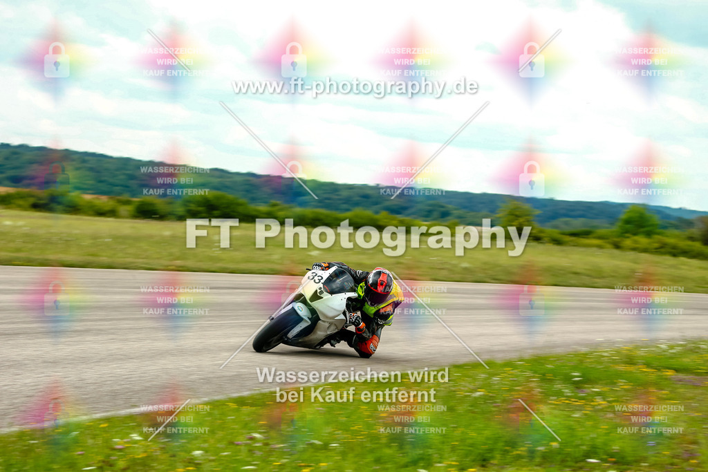 Chambley Juli-3319 | Hier findet Ihr Bilder von Touristenfahrten auf der Nürburgring Nordschleife oder von anderen Veranstaltungen die ich besucht habe. Viel Spass beim Durch Schauen 