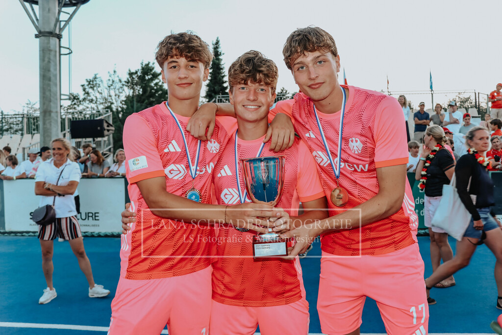 EM_MU18_F_GER-BEL_Lille_bearbeitet (17 von 30) | lanaschraderfotografie - Realisiert mit Pictrs.com