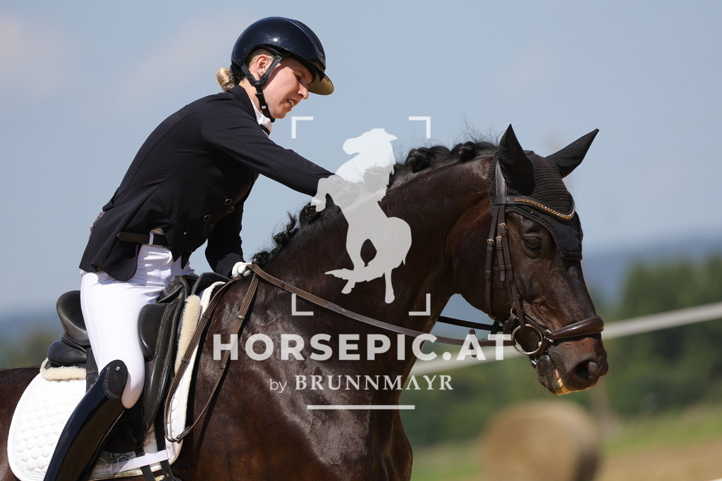 0P6A7262_2 | Willkommen bei Brunnmayr - Design & Fotografie – Ihrem Spezialisten für Reitturniere und Pferdeveranstaltungen in Oberösterreich, Salzburg und Bayern! Seit über 17 Jahren sind wir leidenschaftlich dabei.