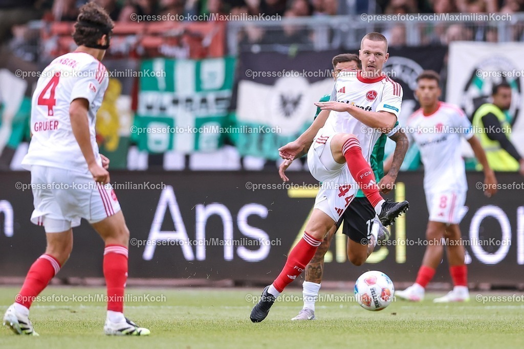 PRM22082501035 | 22.08.2025, Fußball, Preußen Münster - 1. FC Nürnberg, 2. Fußball Bundesliga,  Preußenstadion, Saison 2025 2026: Ondrej Karafiat&nbsp;(1FC Nuernberg #44)  DFB regulations prohibit any use of photographs as image sequences and or quasi-video.