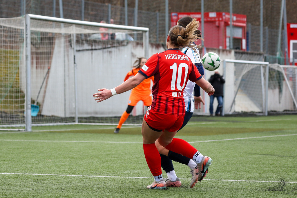20260329-FCH-WaldebeneStuttgart_049 | 1.FC Heidenheim 1846 vs. FSV Waldebene Stuttgart, Fußball, Frauen, Oberliga, 2025/2026, 15. Spieltag, 29.03.2026 in Heidenheim, Kunstrasen b. Voith-Arena West(Foto: Michael Bulling) - Realisiert mit Pictrs.com