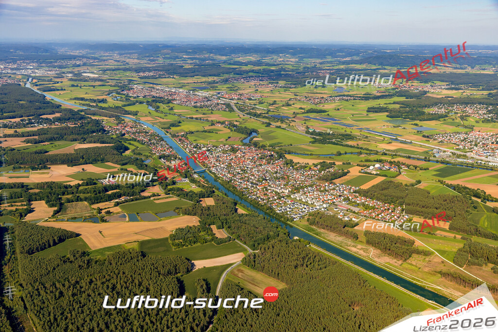 Luftaufnahme von Möhrendorf - Die Luftaufnahme wurde 2025 vom UL-Flugzeug heraus erstellt ( keine Drohne ) - Hochauflösende Luftaufnahme - für professionelle Ausdrucke geeignet. Die Geschenkidee !Mit Lizenz und Bildrechte bestellbar