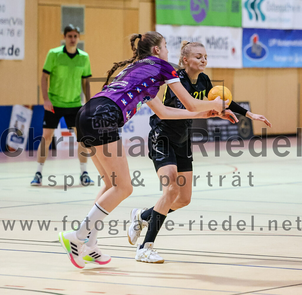 2023-12-17_072_SpVgg_Altenerding_II_gegen_HF_Scheyern | Erding, Deutschland, 17.12.2023:
Handball, Bezirksliga Frauen Altbayern 2023 / 2024, 9. Spieltag, SpVgg Altenerding II gegen HF Scheyern, Endergebnis: 22:26

Greta Felbinger (SpVgg Altenerding, #5)

Foto: Christian Riedel / fotografie-riedel.net