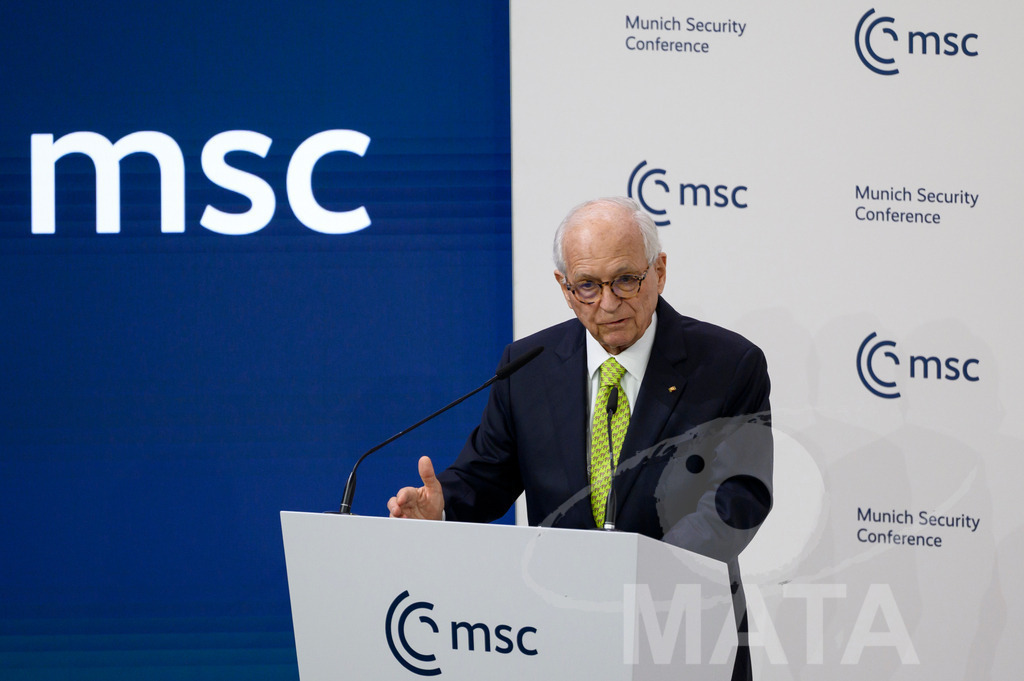 _DWI3372 | MATA IndoCon - Realisiert mit Pictrs.com