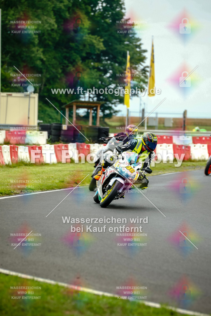 VBK-4170 | Hier findet Ihr Bilder von Touristenfahrten auf der Nürburgring Nordschleife oder von anderen Veranstaltungen die ich besucht habe. Viel Spass beim Durch Schauen 