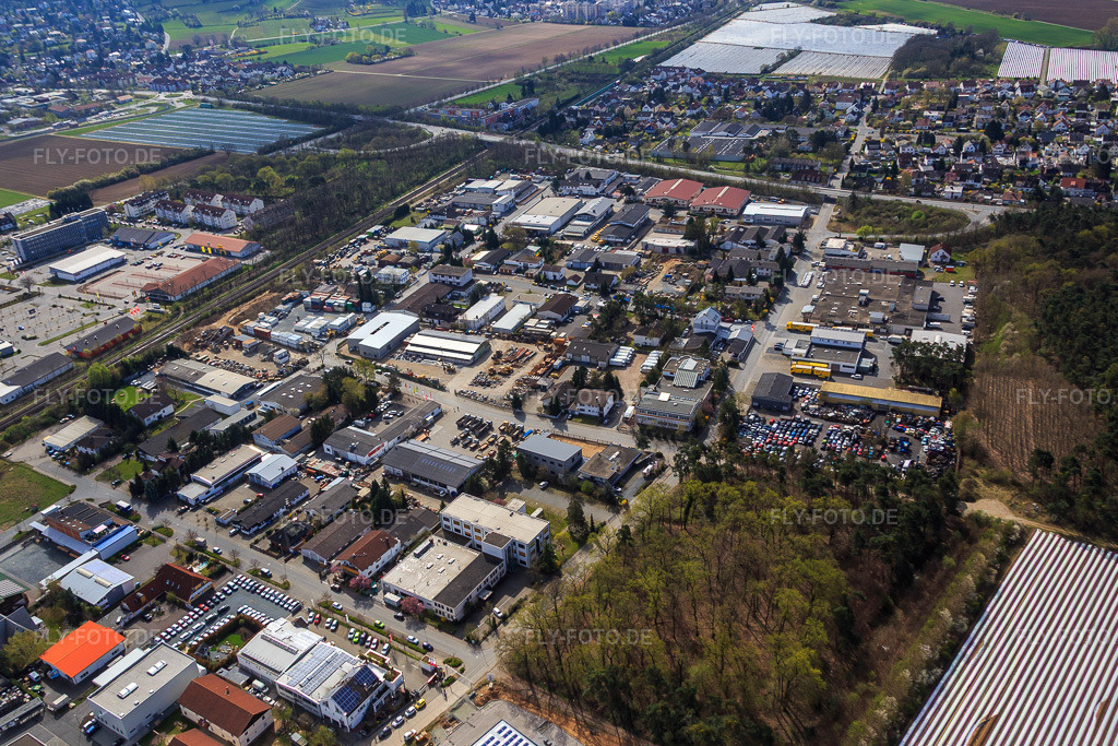 Luftbild: Industriegebiet Sandwiesen im Ortsteil Sandwiese in Alsbach-Hähnlein im Bundesland Hessen in Deutschland. Foto: IMG_077162.jpg vom 12.04.2015 durch Werner Riehm/FLY-FOTO.de
