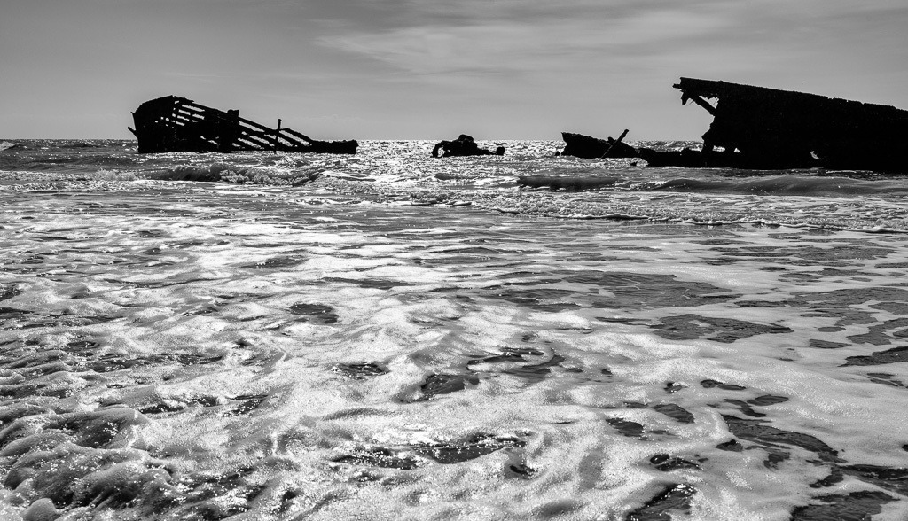 Das Wrack der Ulpiano auf Süderoogsand © Holger Rüdel | Der Online-Shop von Holger Rüdel. Ausgewählte Fotografien als FineArt-Prints bestellen: Bildreportagen, Landschaften, Wildlife, History, Infrarot-Motive in Schwarzweiß und Verschiedenes.  - Realisiert mit Pictrs.com