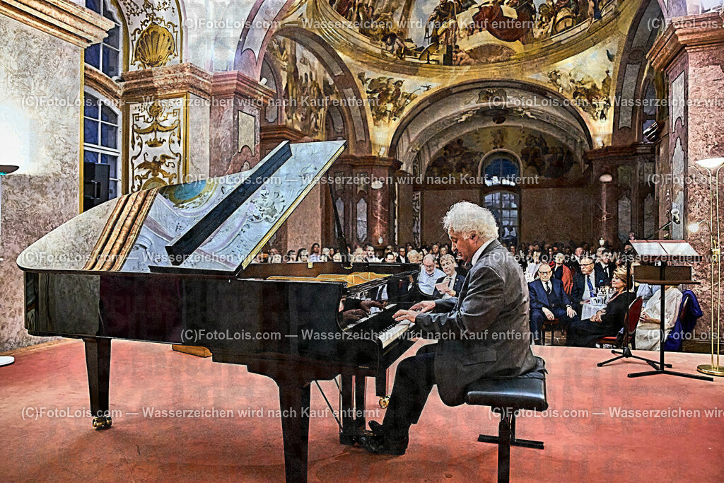 ALP1550_XXXIX-Chopin-Festival_Nocturno_Henry Yves | (C)FotoLois.com, Alois Spandl, XXXIX. internationales CHOPIN-Festival in der Kartause Gaming, NOCTURNO - nächtliches Konzert bei Kerzenlicht, Sa 5. August 2023.
