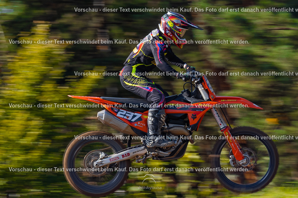 09_20_LM_Schenkenhorst-8786 | Sportfotografin aus Berlin-Brandenburg mit Fokus auf Motocross. Ich halte deine sportliche Leistung und echte Emotionen auf und neben der Strecke professionell fest. Entdecke die Fotos von deinem Rennen und bestelle sie direkt hier im Shop.
