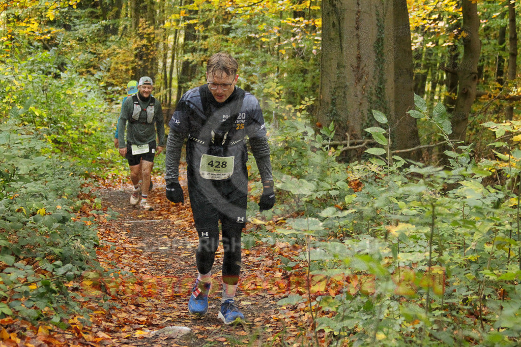 251026_1322_EV4_6842 | Sportfotografie im Rhein-Sieg Kreis, Köln, Bonn, NRW, Rheinland Pfalz, Hessen, etc. Unser Tätigkeitsfeld umfasst den Laufsport vom Volkslauf über den Marathon, Duathlon, Triathon bis zum Ultralauf wie Kölnpfad Ultra oder Schindertrail.