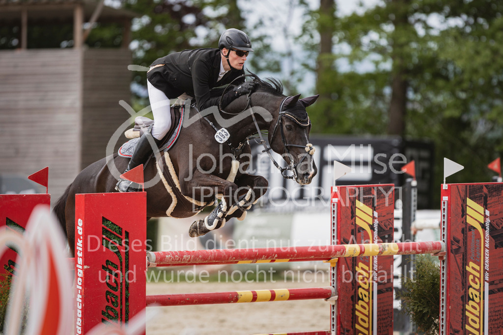 250504_SpengeW_M2-Spr-470 | Deine schönsten Turniermomente als professionelle Fotos! Entdecke hochwertige Pferdesport-Fotografie im Online-Shop. Jetzt Fotos finden & bestellen!