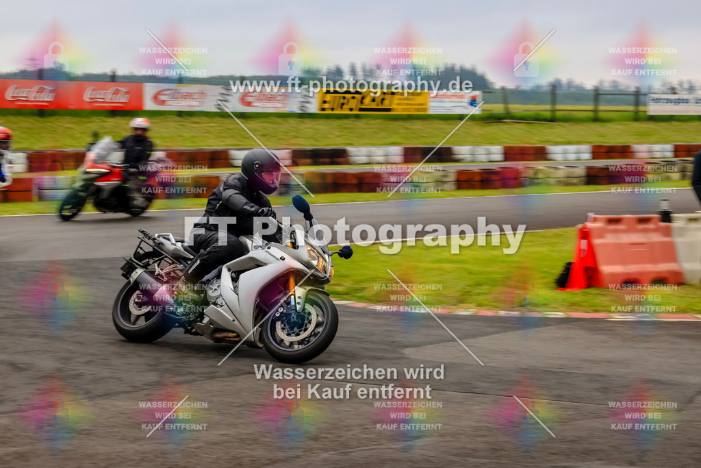 OBK-5210 | Hier findet Ihr Bilder von Touristenfahrten auf der Nürburgring Nordschleife oder von anderen Veranstaltungen die ich besucht habe. Viel Spass beim Durch Schauen 