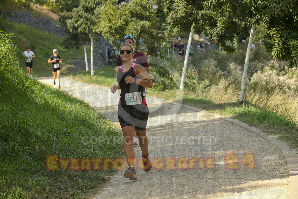 250824_1448_EX1_7661 | Sportfotografie im Rhein-Sieg Kreis, Köln, Bonn, NRW, Rheinland Pfalz, Hessen, etc. Unser Tätigkeitsfeld umfasst den Laufsport vom Volkslauf über den Marathon, Duathlon, Triathon bis zum Ultralauf wie Kölnpfad Ultra oder Schindertrail.