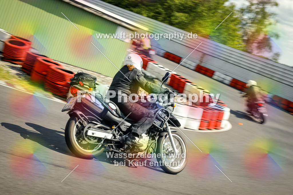 OBK_Mai_Martina_Markus-11160 | Hier findet Ihr Bilder von Touristenfahrten auf der Nürburgring Nordschleife oder von anderen Veranstaltungen die ich besucht habe. Viel Spass beim Durch Schauen 