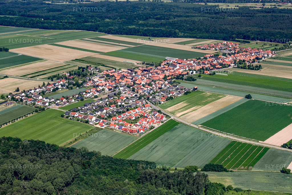 Luftbild: Ortsansicht von Südosten im Ortsteil Hayna in Herxheim im Bundesland Rheinland-Pfalz in Deutschland. Foto: IMG_18469.jpg vom 30.05.2009 durch Werner Riehm/FLY-FOTO.de