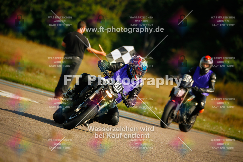 _MOT5730 | Hier findet Ihr Bilder von Touristenfahrten auf der Nürburgring Nordschleife oder von anderen Veranstaltungen die ich besucht habe. Viel Spass beim Durch Schauen 