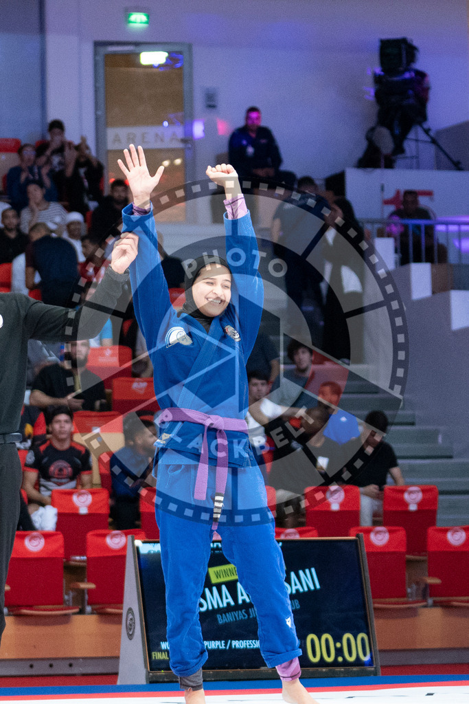 20231109PBB6542 | Fighters compete during the AJP World Professional Championship in the Mubadala Arena in Abu Dhabi, Arab United Emirates, on November 9, 2023.