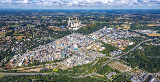 Gelsenkirchen220801944Buer | Luftbild, Ruhr Öl BP Gelsenkirchen Raffinerie, Uniper Kraftwerk Scholven Kühltürme, Scholven, Gelsenkirchen, Ruhrgebiet, Nordrhein-Westfalen, Deutschland