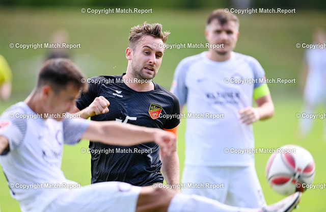 Fussball Oberliga Baden - Wuerttemberg 22/23: FC Holzhausen - FC Noettingen | Fussball  Oberliga  Baden - Wuerttemberg 2022/2023  4. Spieltag   20.08.2022FC Holzhausen - FC NoettingenJanik Michel (FC Holzhausen) FOTO: ULMER PressebildagenturxxNOxMODELxRELEASExx