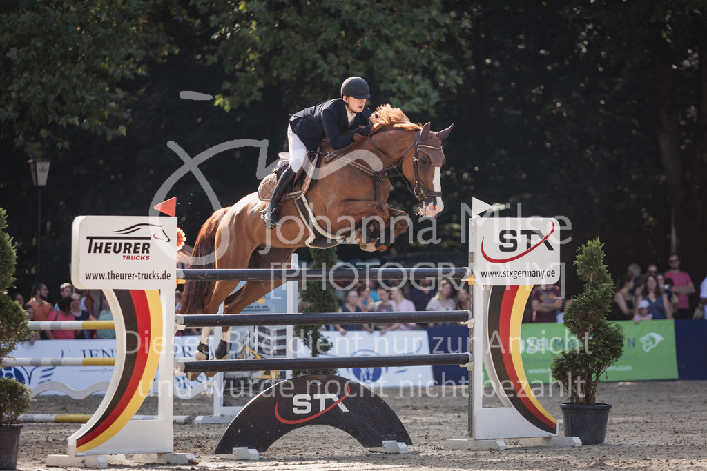 230910_OWLCh_GroßerPreis-677 | Deine schönsten Turniermomente als professionelle Fotos! Entdecke hochwertige Pferdesport-Fotografie im Online-Shop. Jetzt Fotos finden & bestellen!