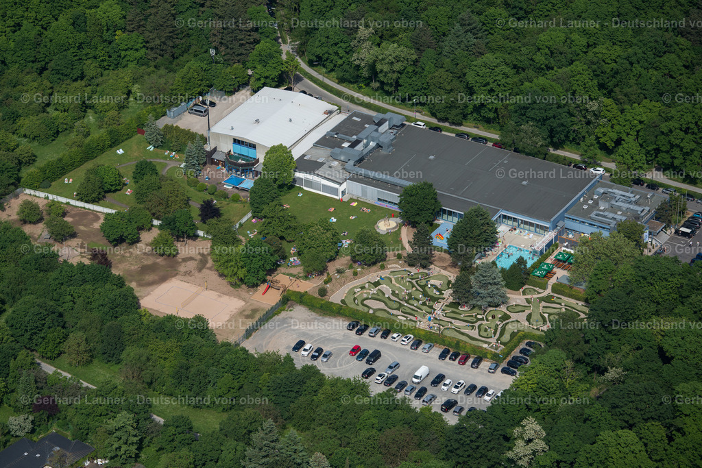 3702031 | Schwimmverein Würzburg 05 e.V.Karina PfeufferOberer Bogenweg 197074 WürzburgTelefon: 0931 / 79 79 5-0Fax: 0931 / 79 79 5-10E-Mail: office@svw05.de